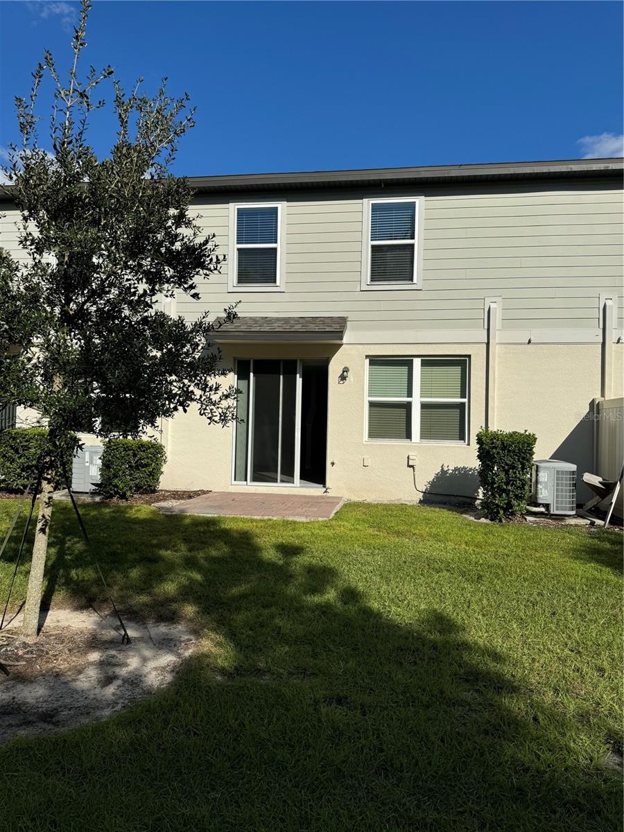 PRAIRIE MDWS - Residential Lease