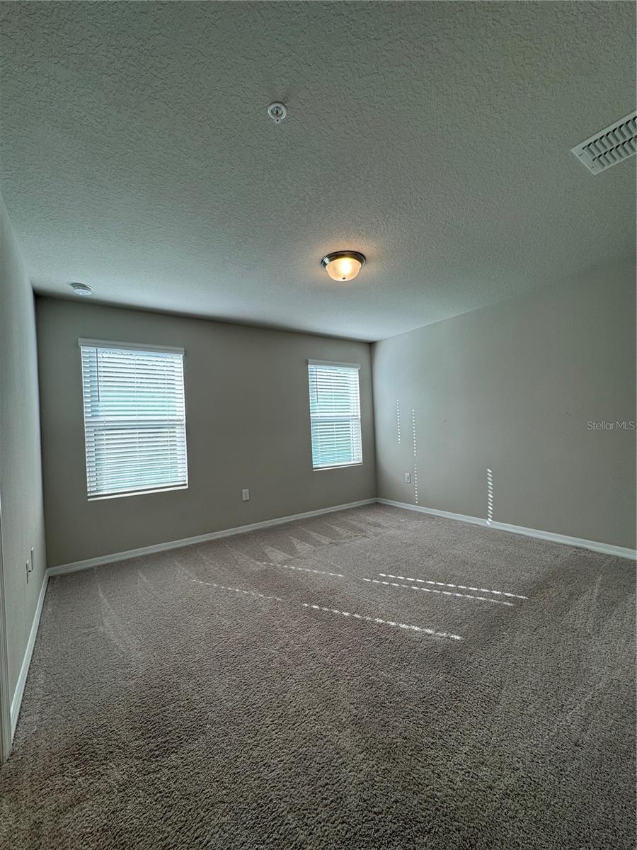 PRAIRIE MDWS - Residential Lease