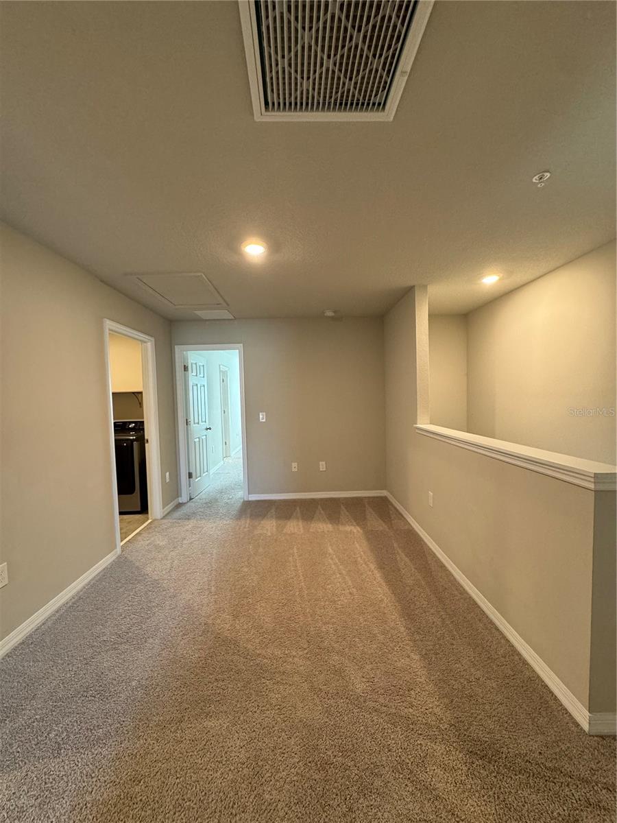 PRAIRIE MDWS - Residential Lease