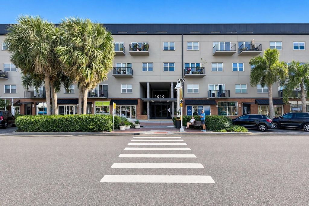 Photo of 1010 Central Avenue #218, St Petersburg, FL 33705 (MLS # TB8484936)