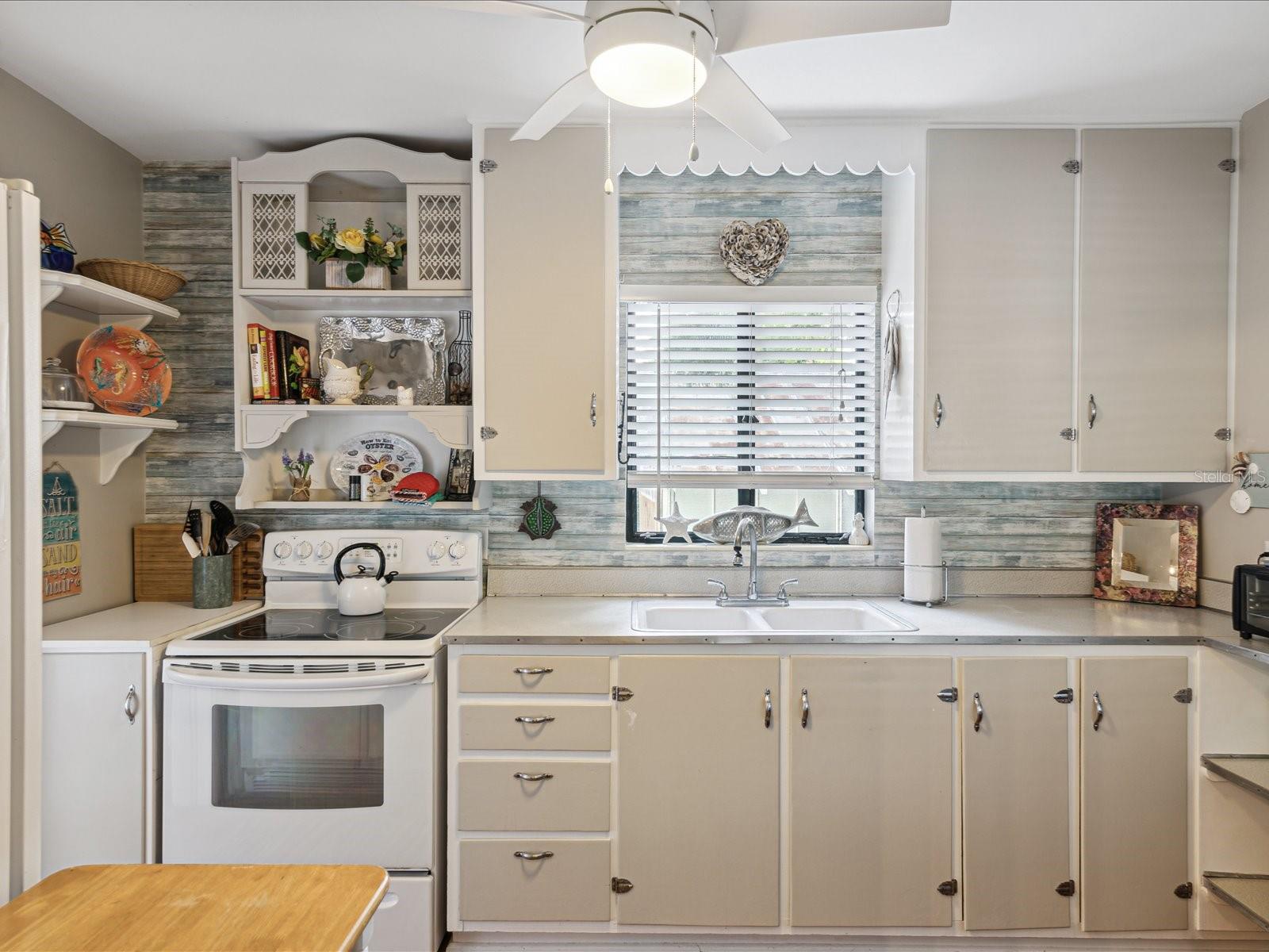 NEW PORT RICHEY CITY - Residential