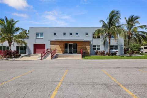 10830 NAVAJO DRIVE ST PETERSBURG FL 33708