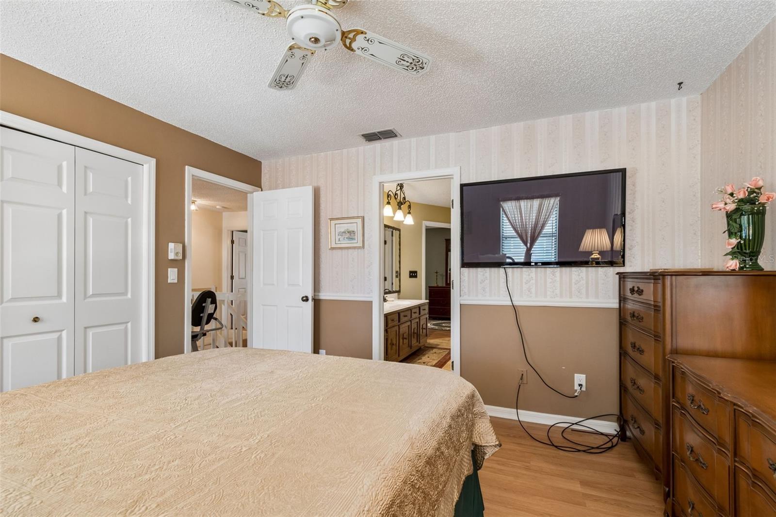 HARVARD ARMS TWNHS - Residential