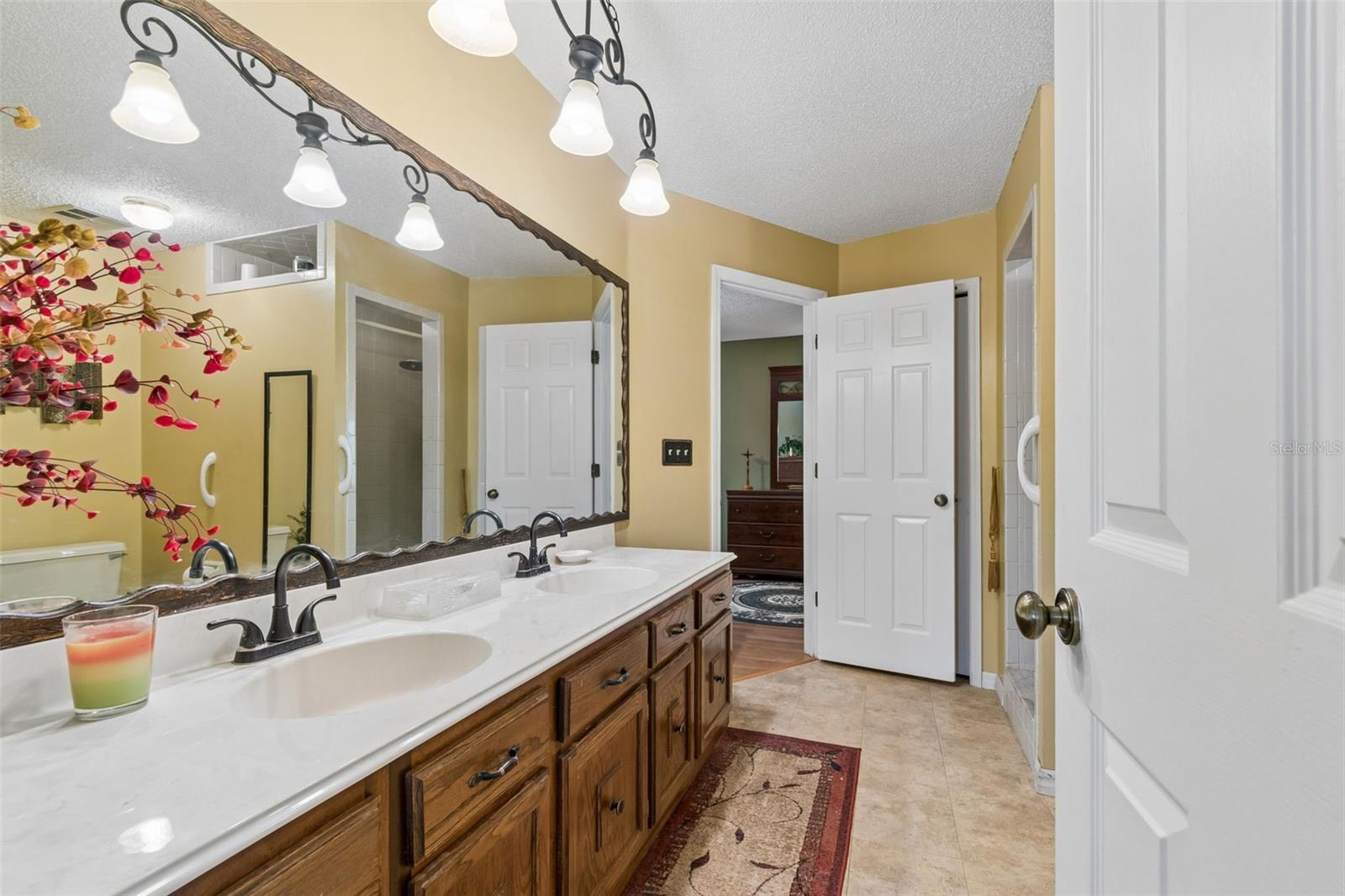 HARVARD ARMS TWNHS - Residential