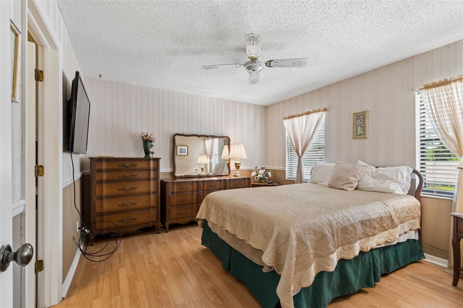 HARVARD ARMS TWNHS - Residential