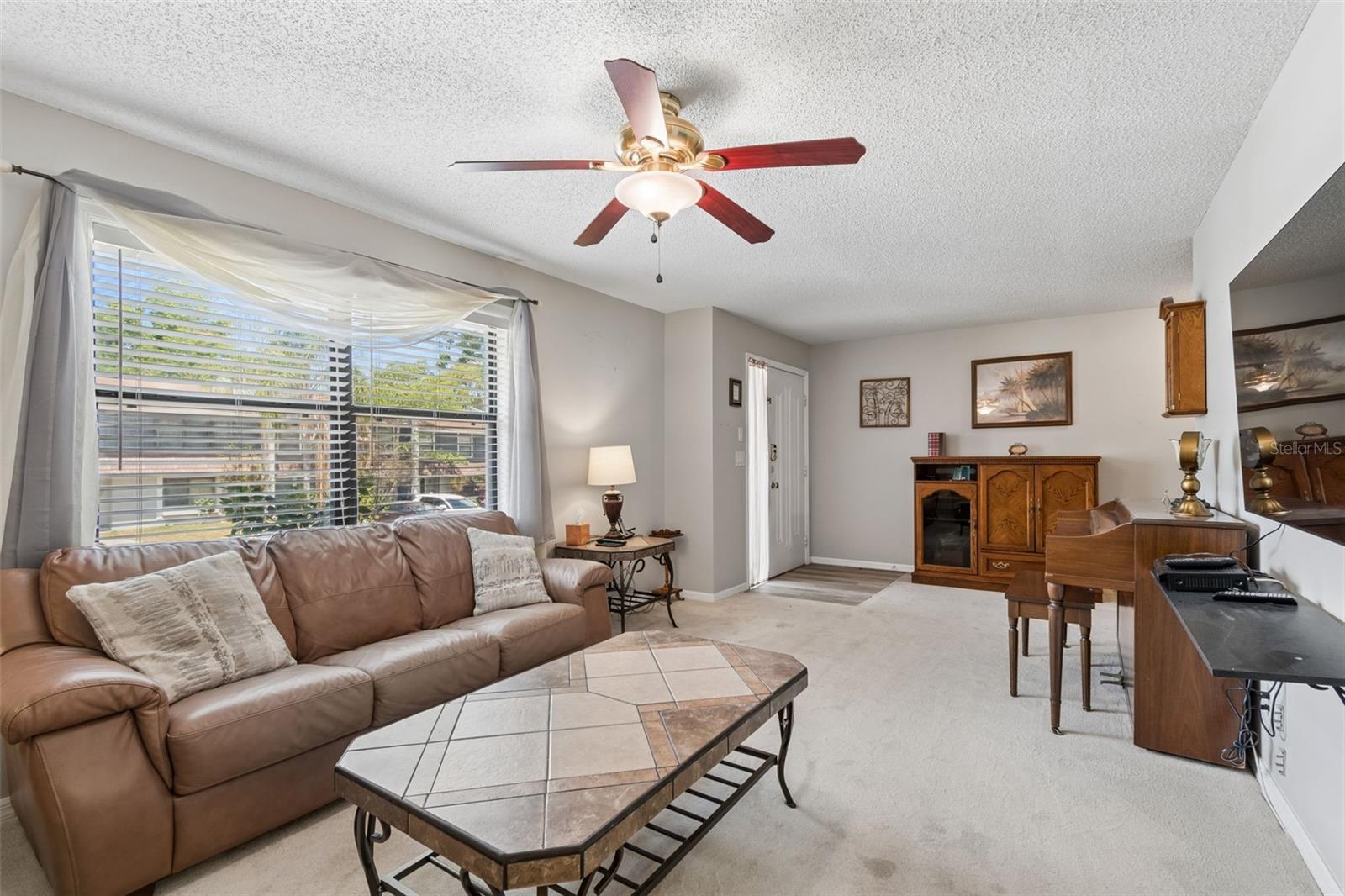 1319 ABBEY CRESCENT LANE