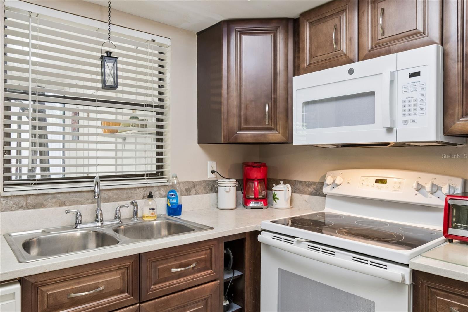 HARVARD ARMS TWNHS - Residential