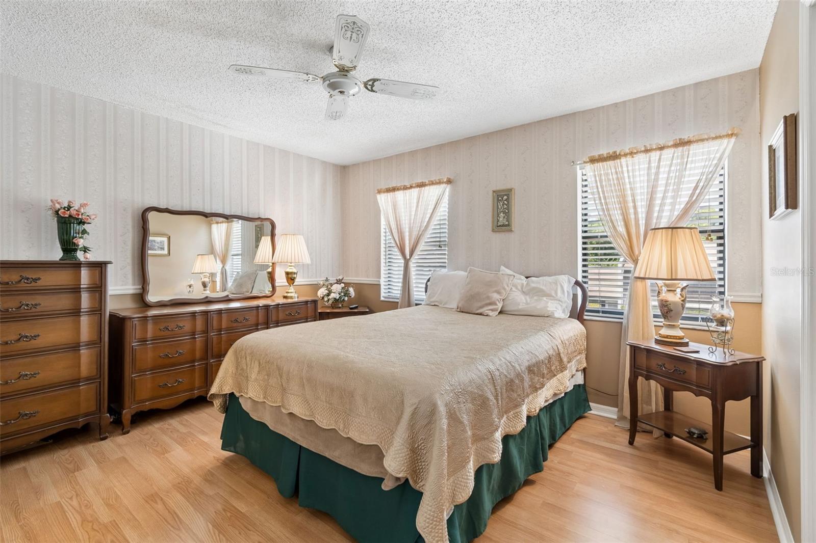 HARVARD ARMS TWNHS - Residential