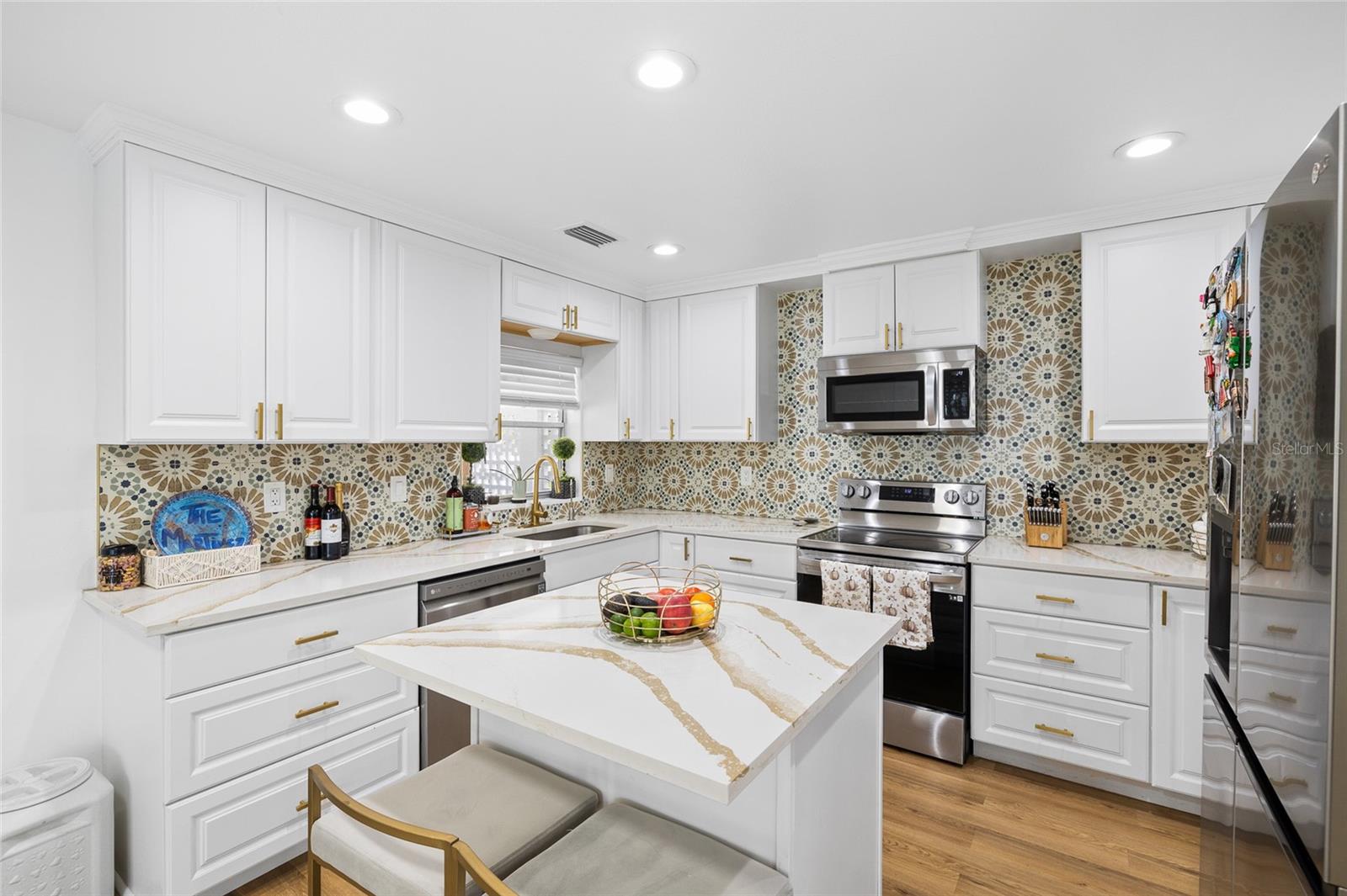 TEMPLE GROVE ESTATES - Residential