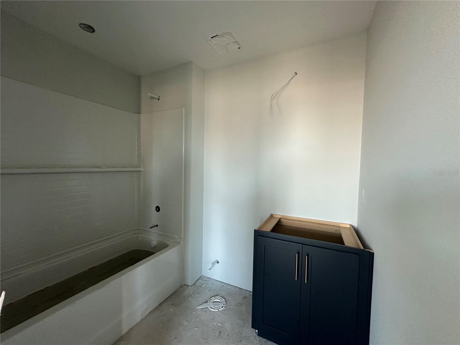 OAKFIELD TRAILS WEST - Residential