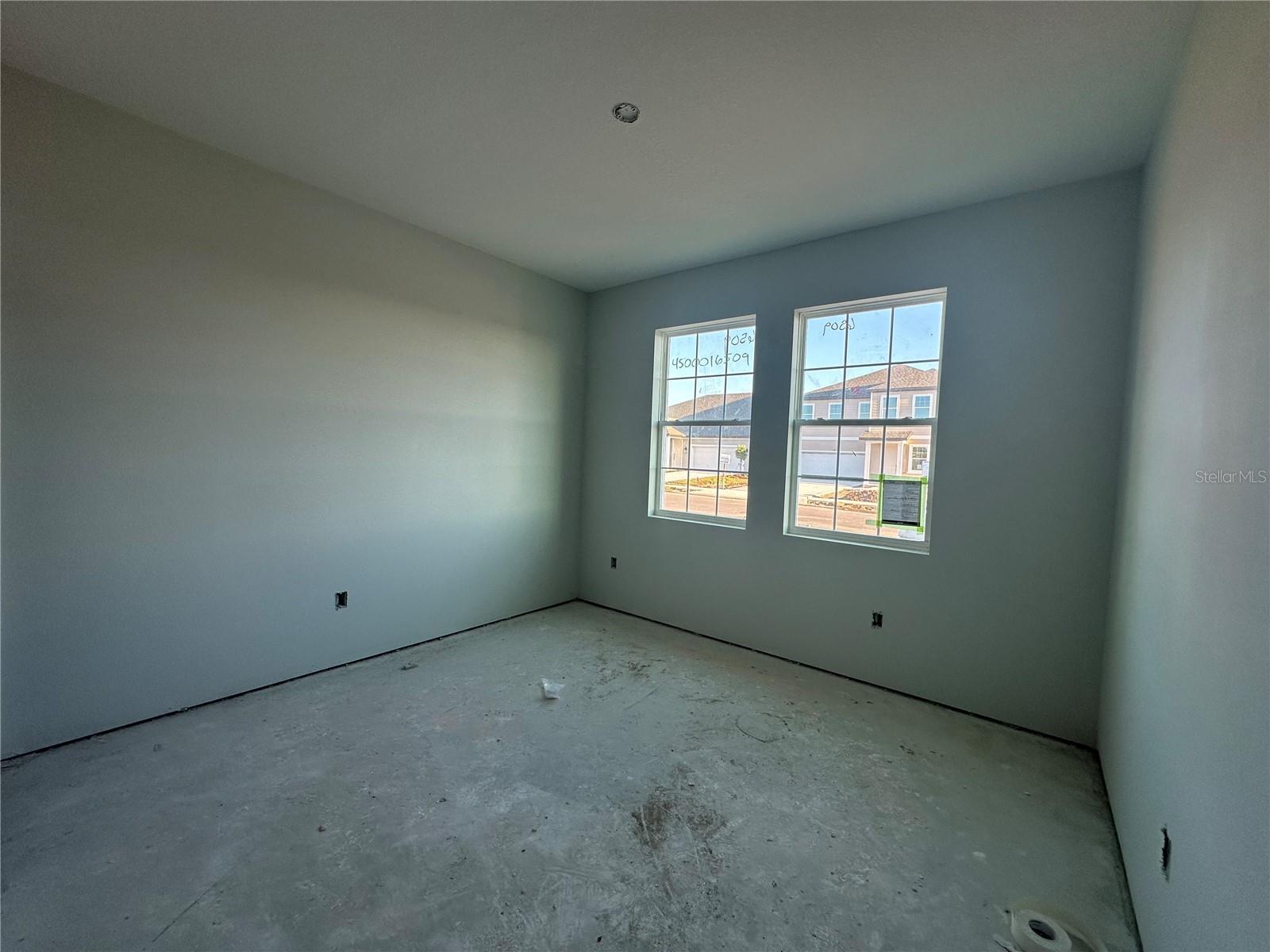 OAKFIELD TRAILS WEST - Residential