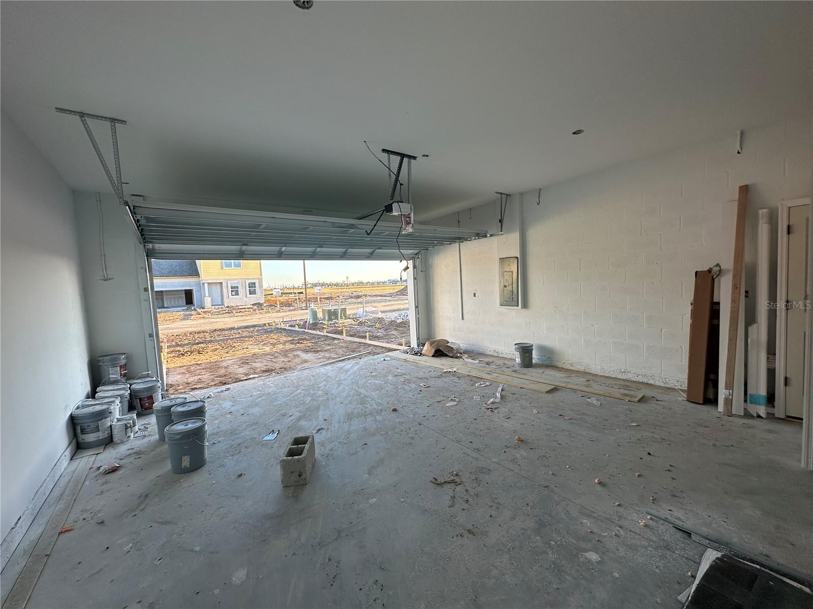 OAKFIELD TRAILS WEST - Residential