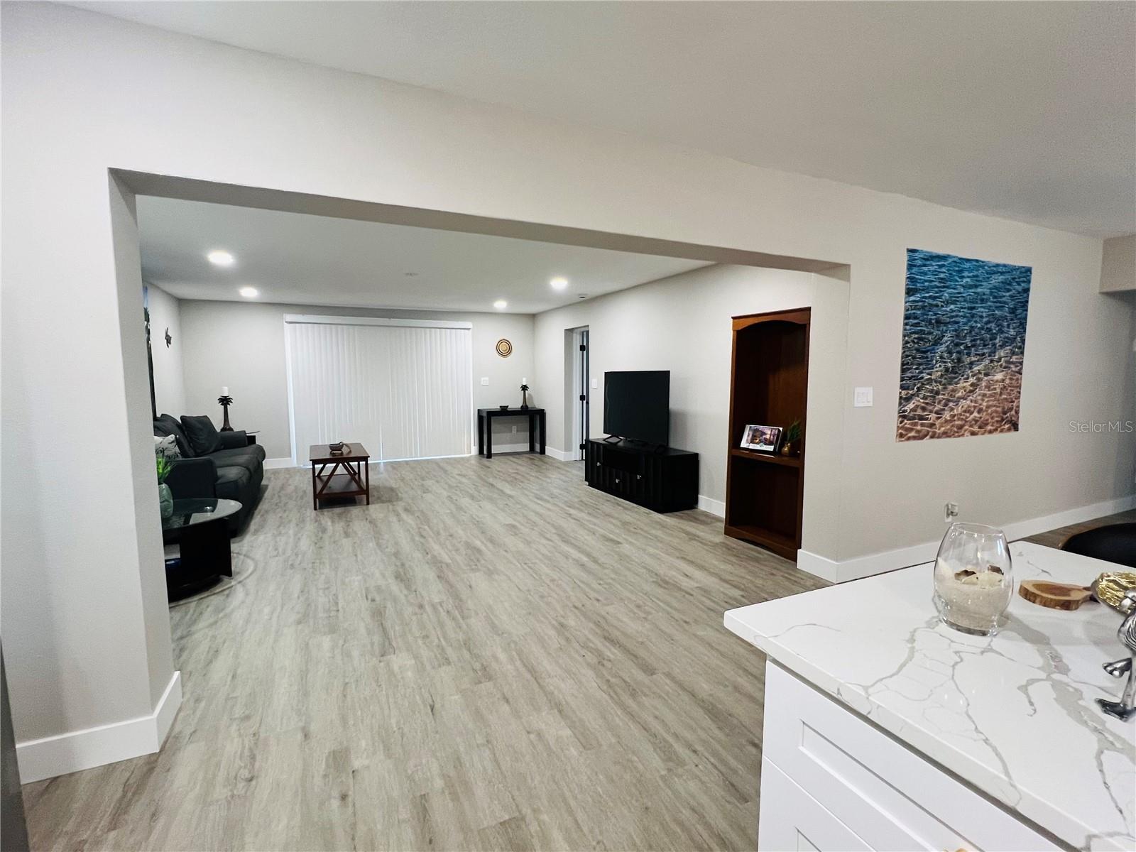 BLOSSOM LAKE VILLAGE SEC 2 - Residential Lease