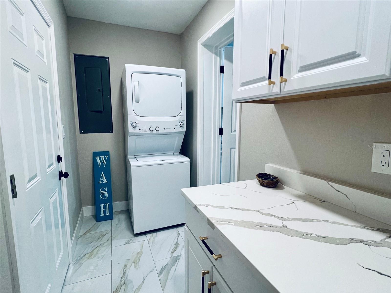 BLOSSOM LAKE VILLAGE SEC 2 - Residential Lease