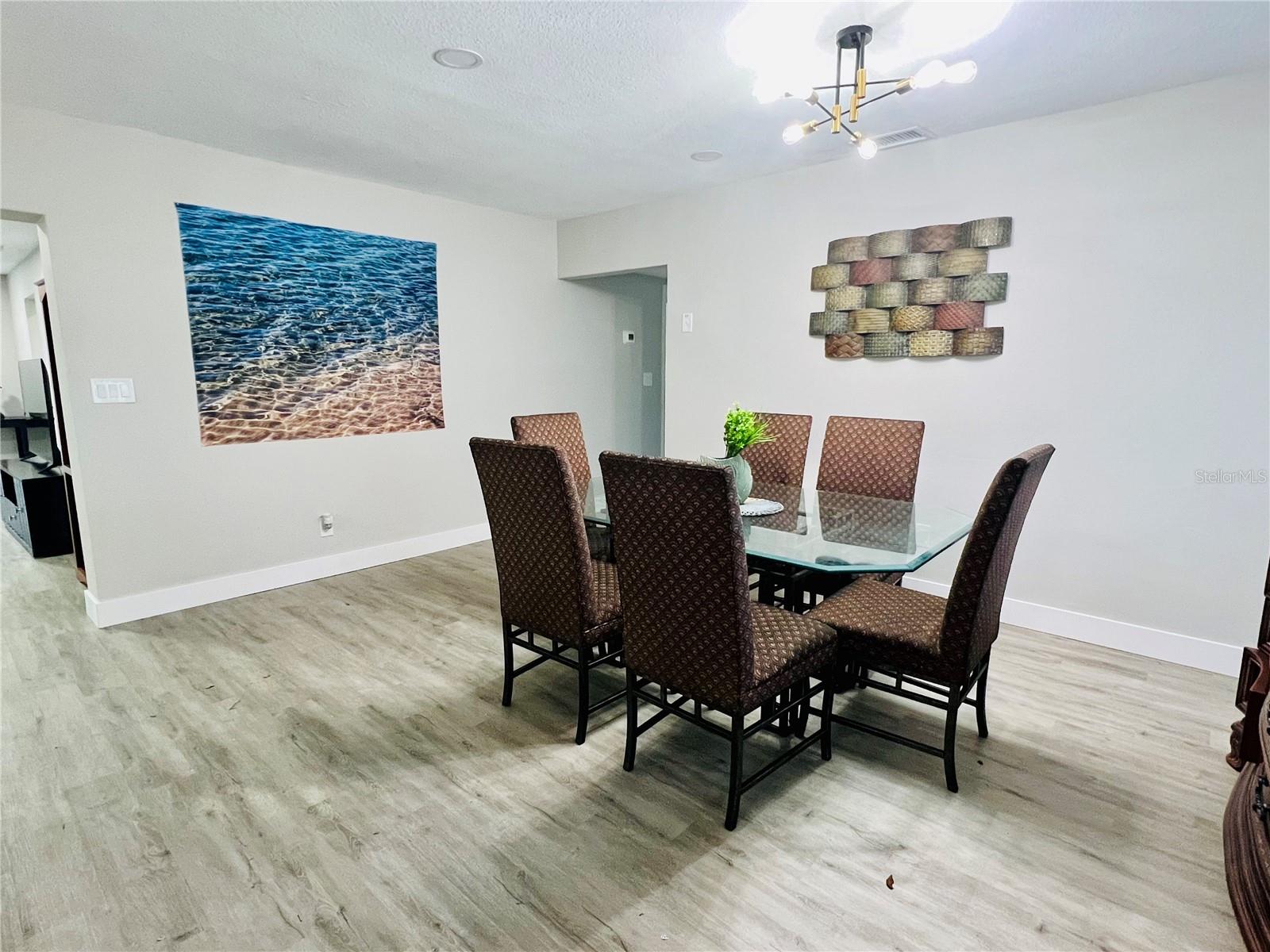 BLOSSOM LAKE VILLAGE SEC 2 - Residential Lease