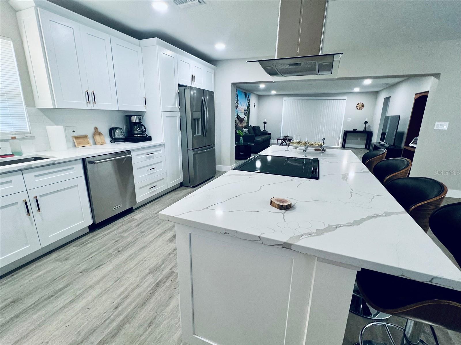 BLOSSOM LAKE VILLAGE SEC 2 - Residential Lease