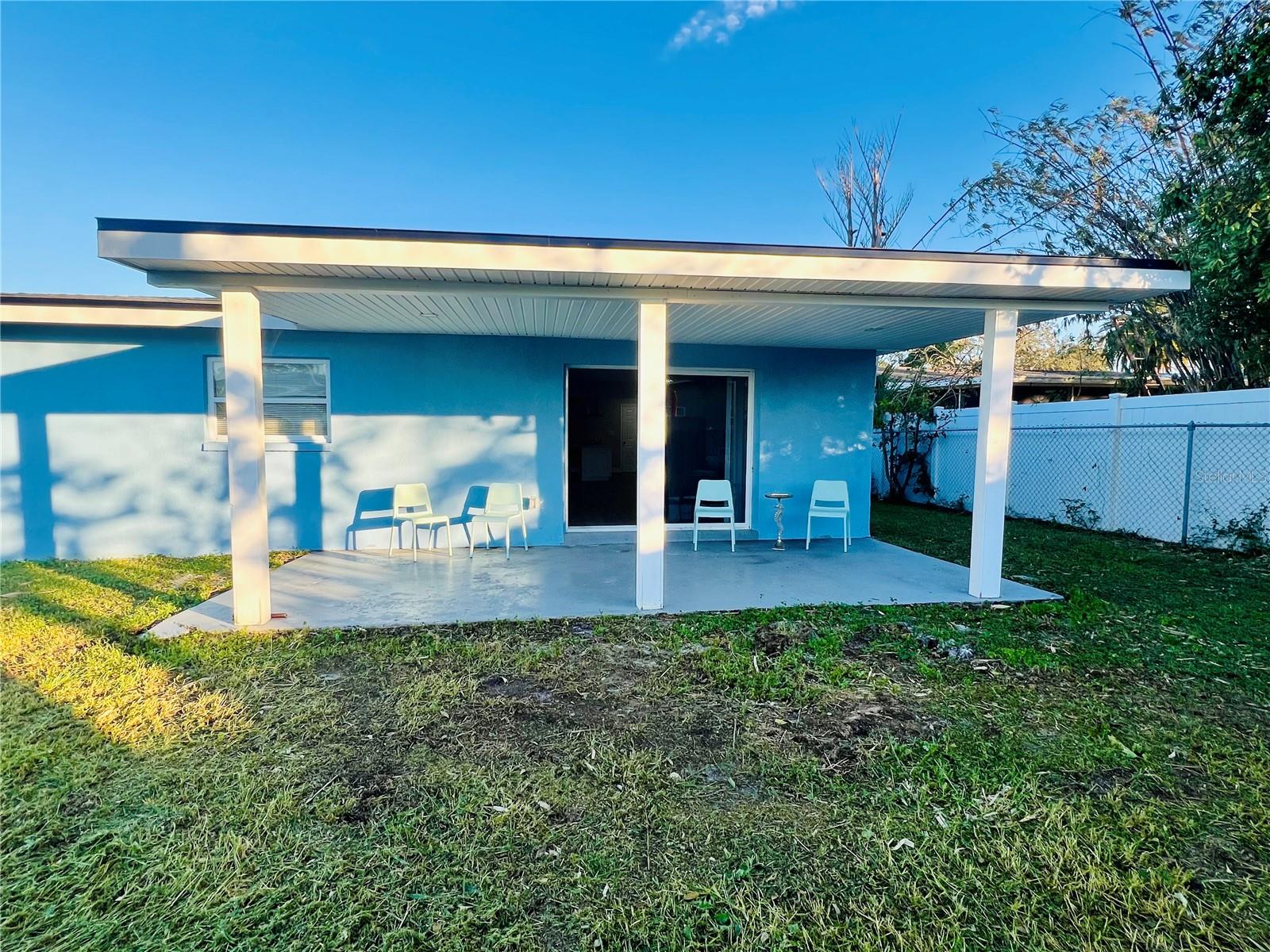 BLOSSOM LAKE VILLAGE SEC 2 - Residential Lease