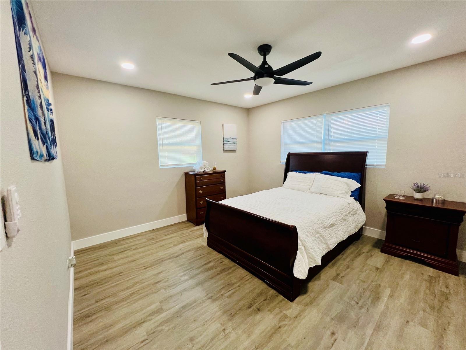 BLOSSOM LAKE VILLAGE SEC 2 - Residential Lease