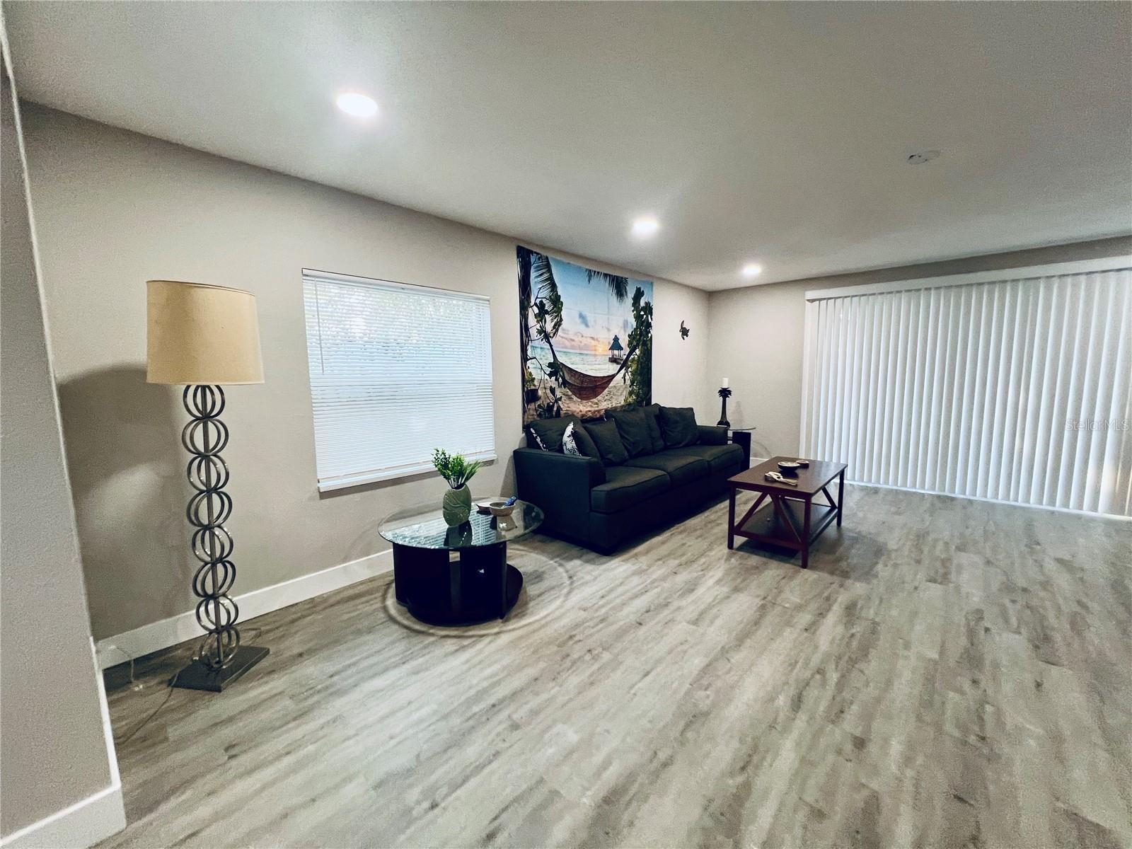 BLOSSOM LAKE VILLAGE SEC 2 - Residential Lease