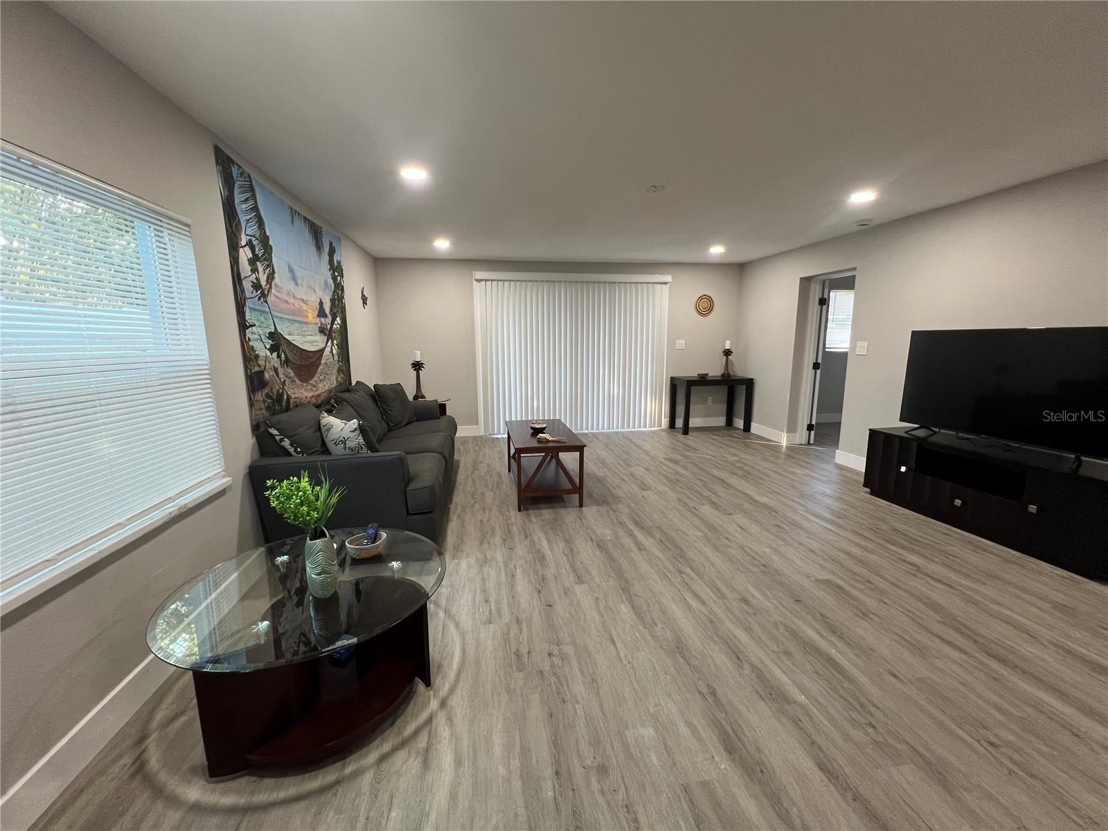 BLOSSOM LAKE VILLAGE SEC 2 - Residential Lease