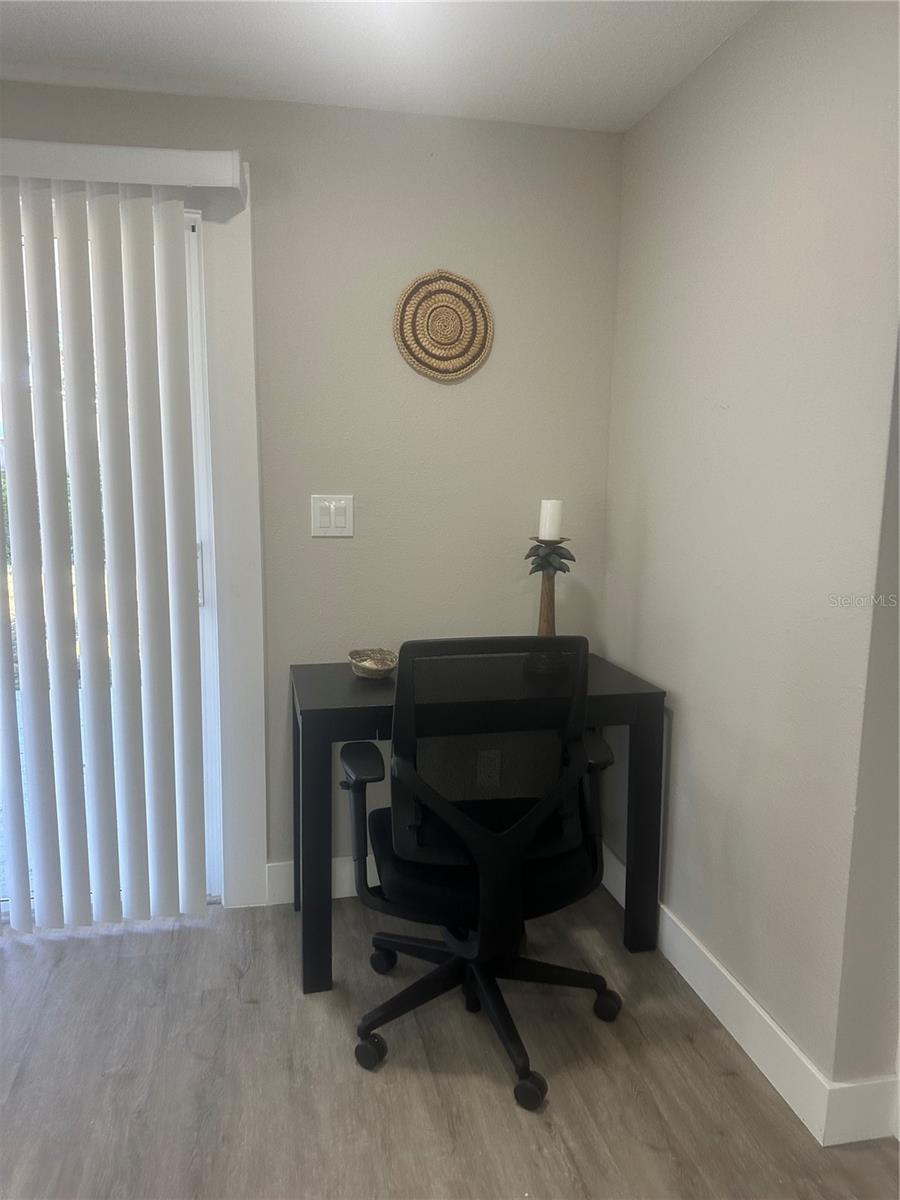 BLOSSOM LAKE VILLAGE SEC 2 - Residential Lease