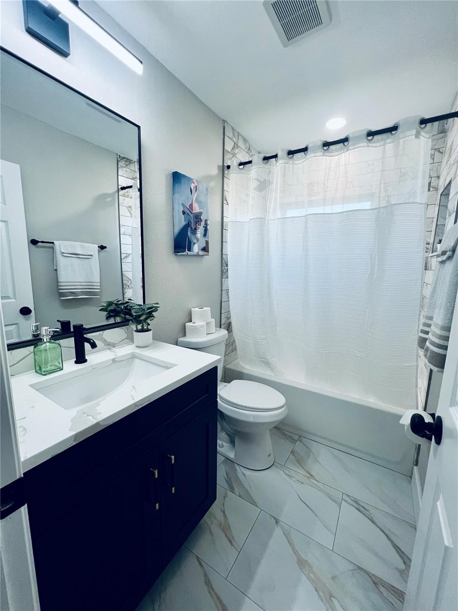 BLOSSOM LAKE VILLAGE SEC 2 - Residential Lease