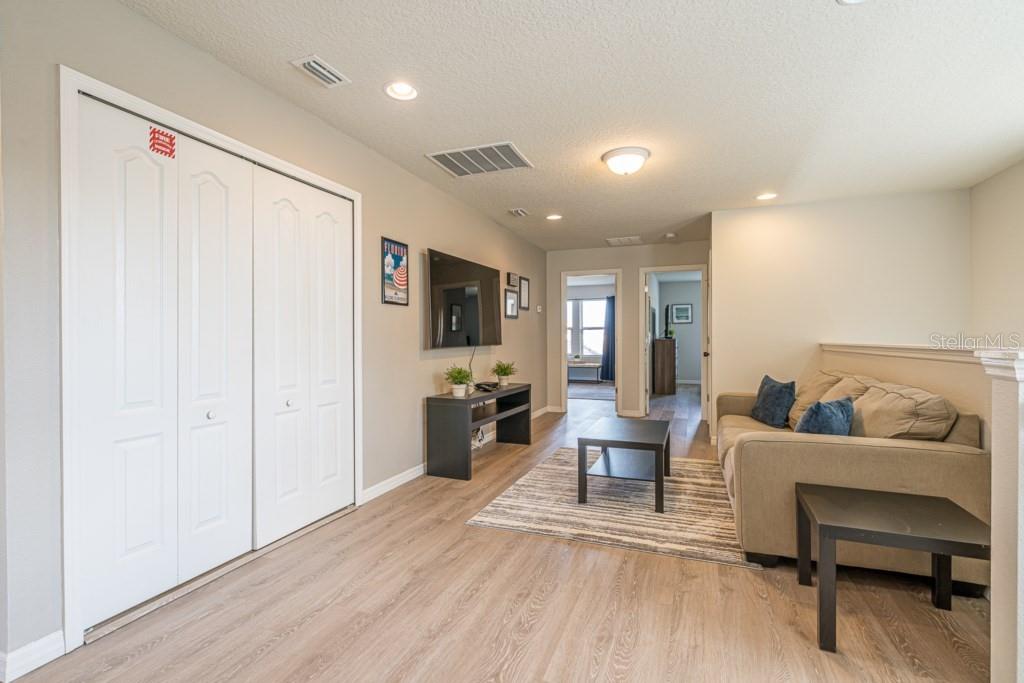 WINDSOR AT WESTSIDE PH 1 - Residential