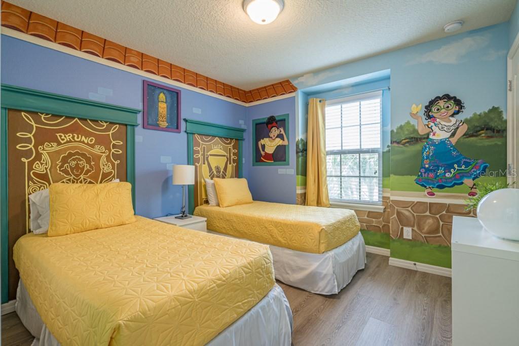 WINDSOR AT WESTSIDE PH 1 - Residential