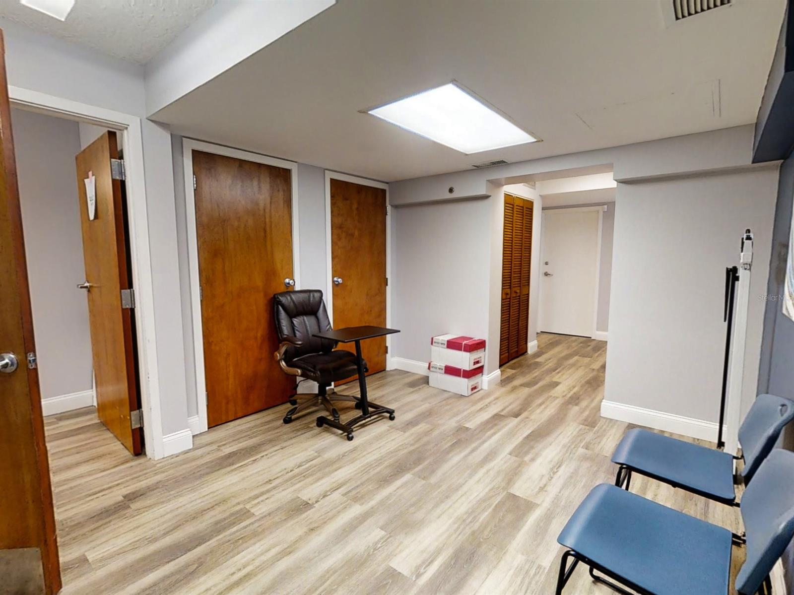 Florida Shores 01 - Commercial Lease