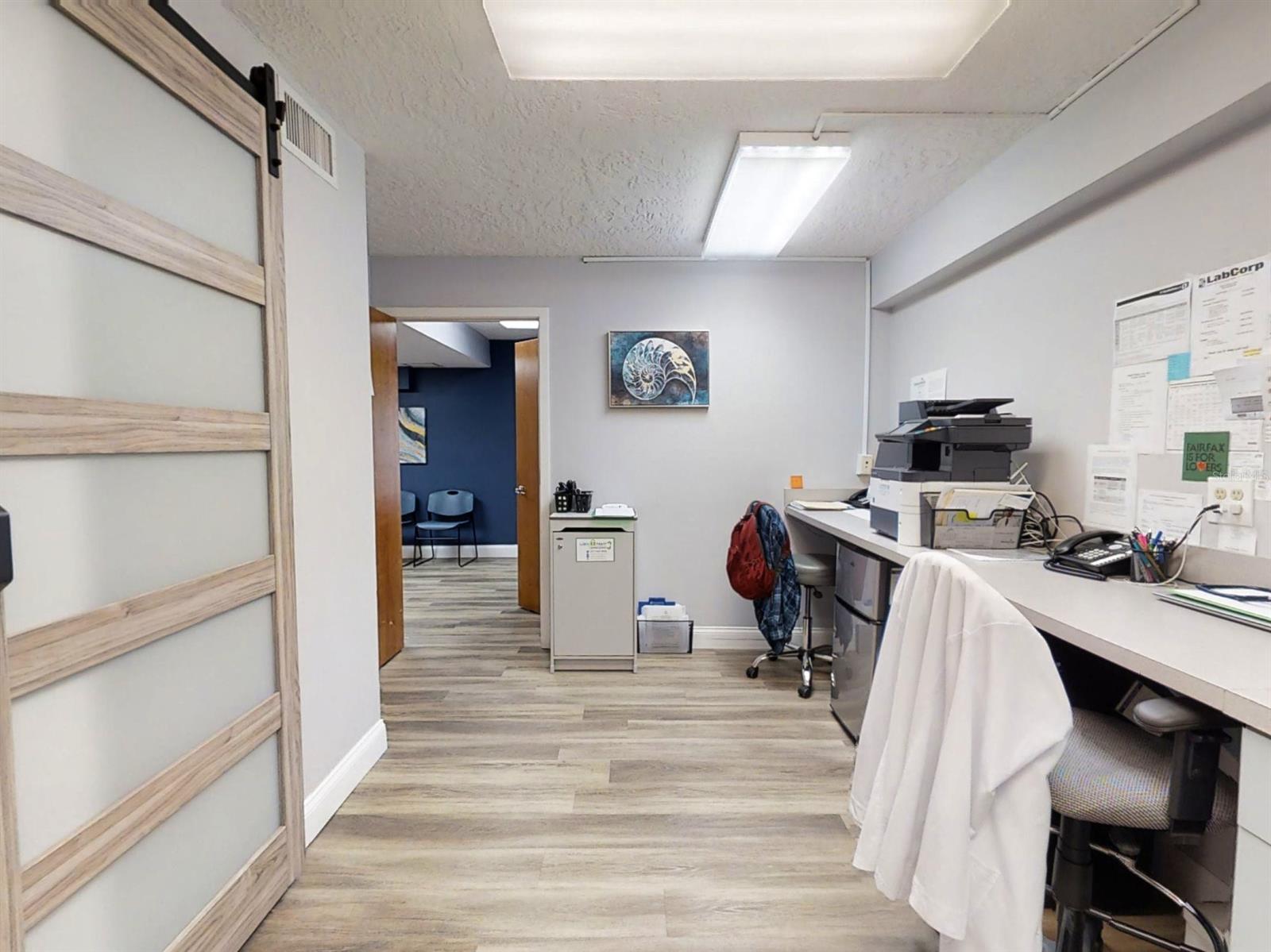 Florida Shores 01 - Commercial Lease