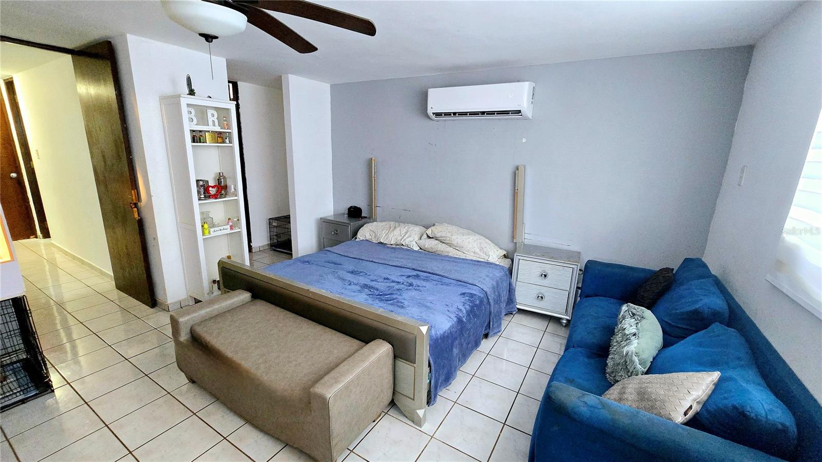 URB. PLAZA DE LA FUENTE - Residential