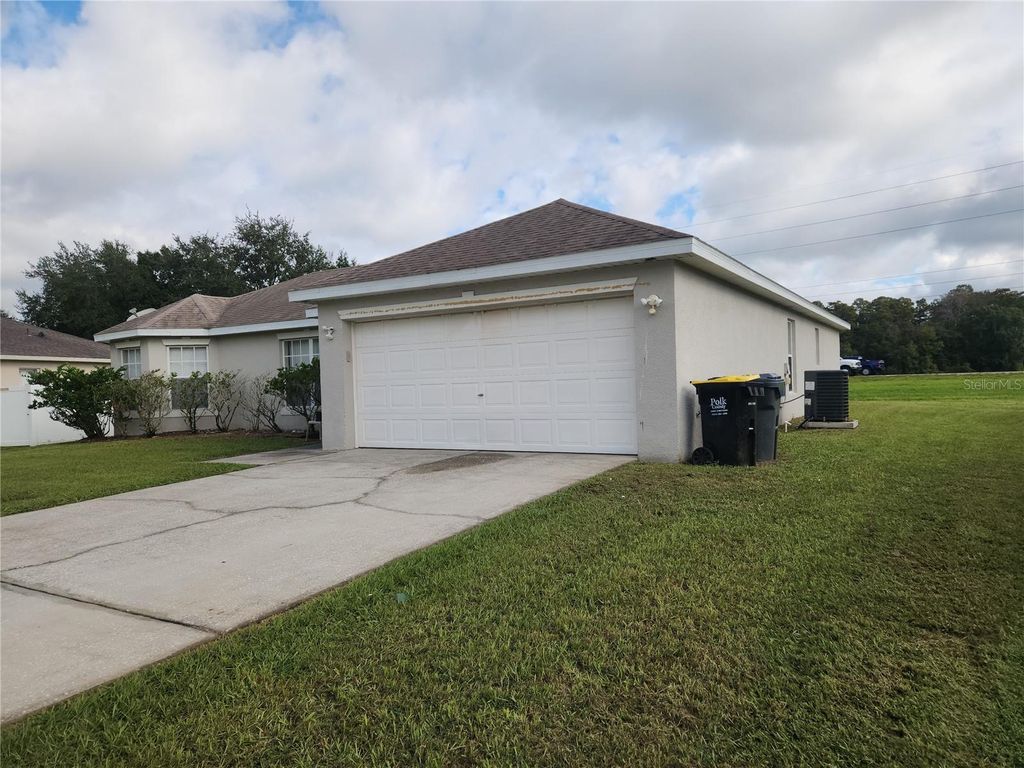 Photo of 1405 Teal Court, Poinciana, FL 34759 (MLS # S5138703)