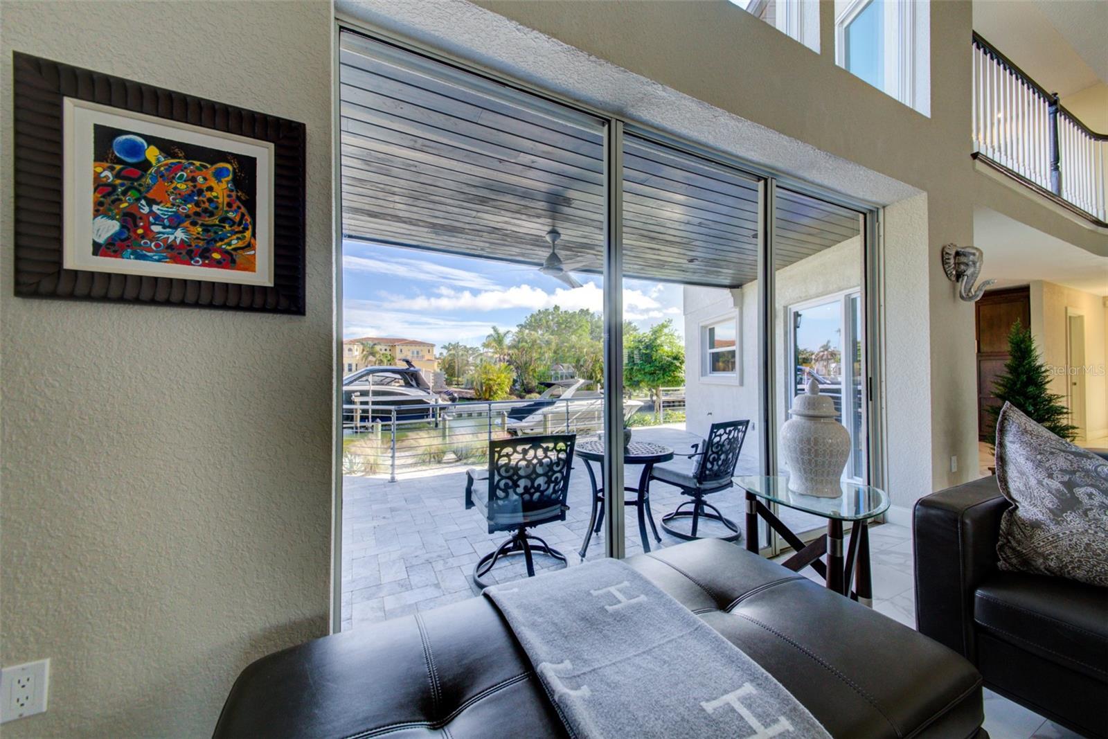 COUNTRY CLUB SHORES - Residential