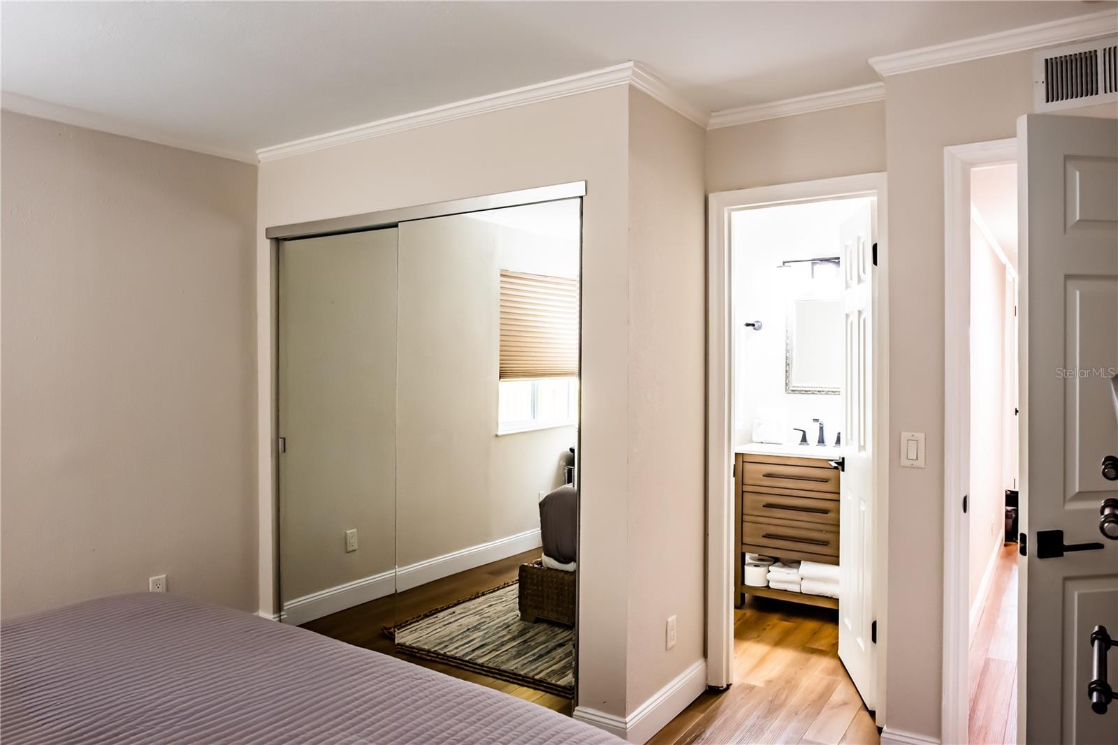 SAILPORT RESORT CONDO ON - Residential