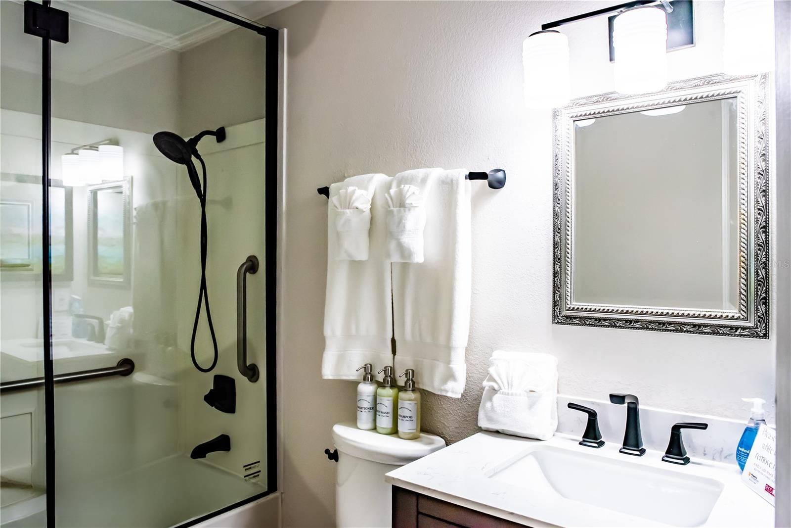 SAILPORT RESORT CONDO ON - Residential