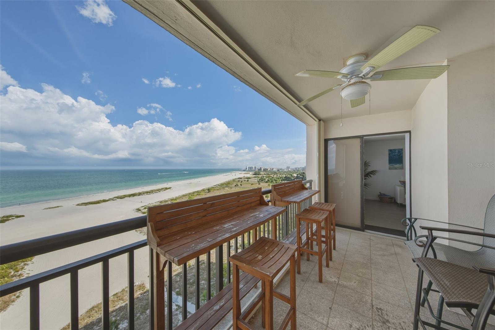 HARBOUR LIGHT TOWERS CONDO - Residential