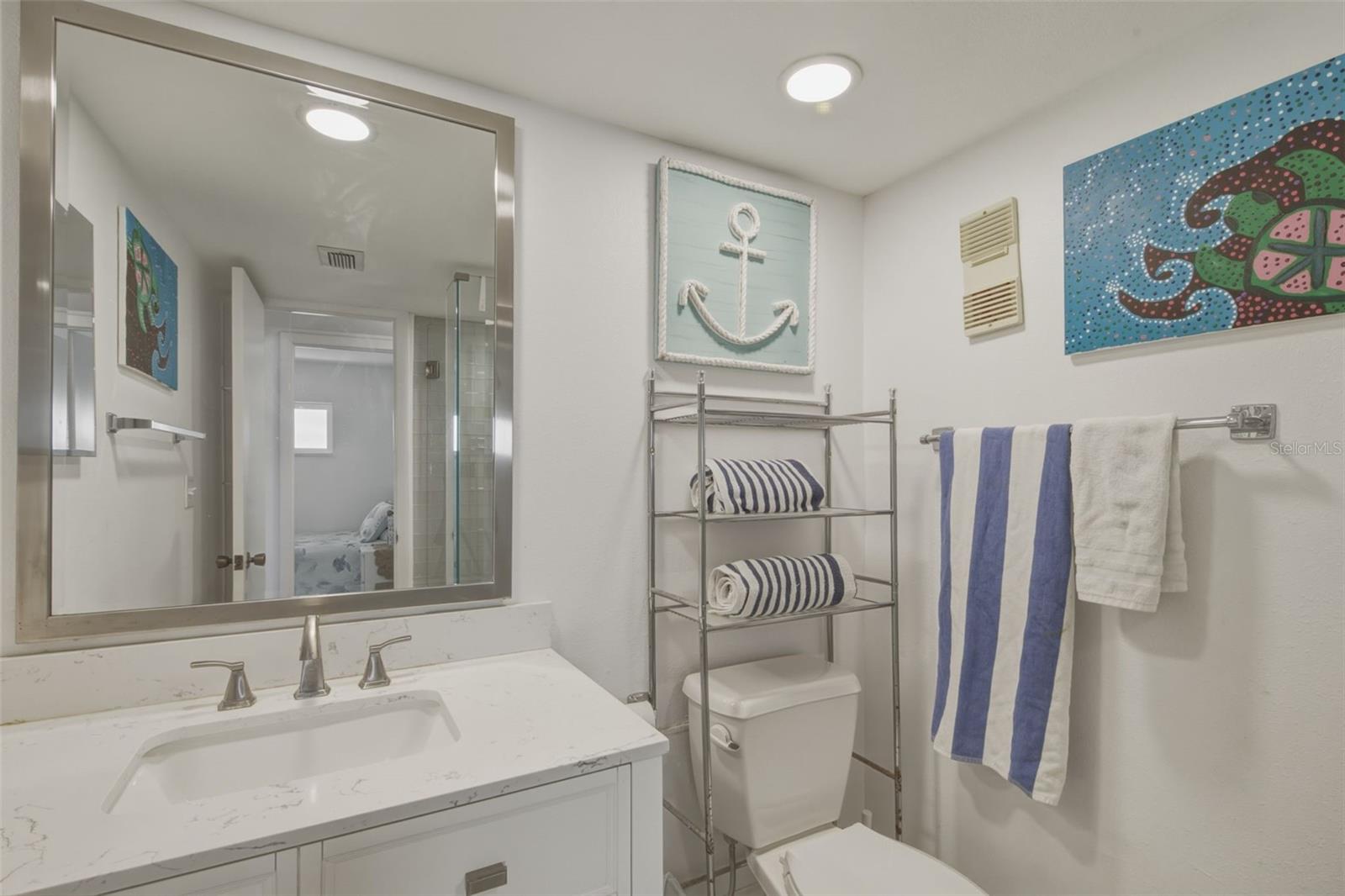 HARBOUR LIGHT TOWERS CONDO - Residential