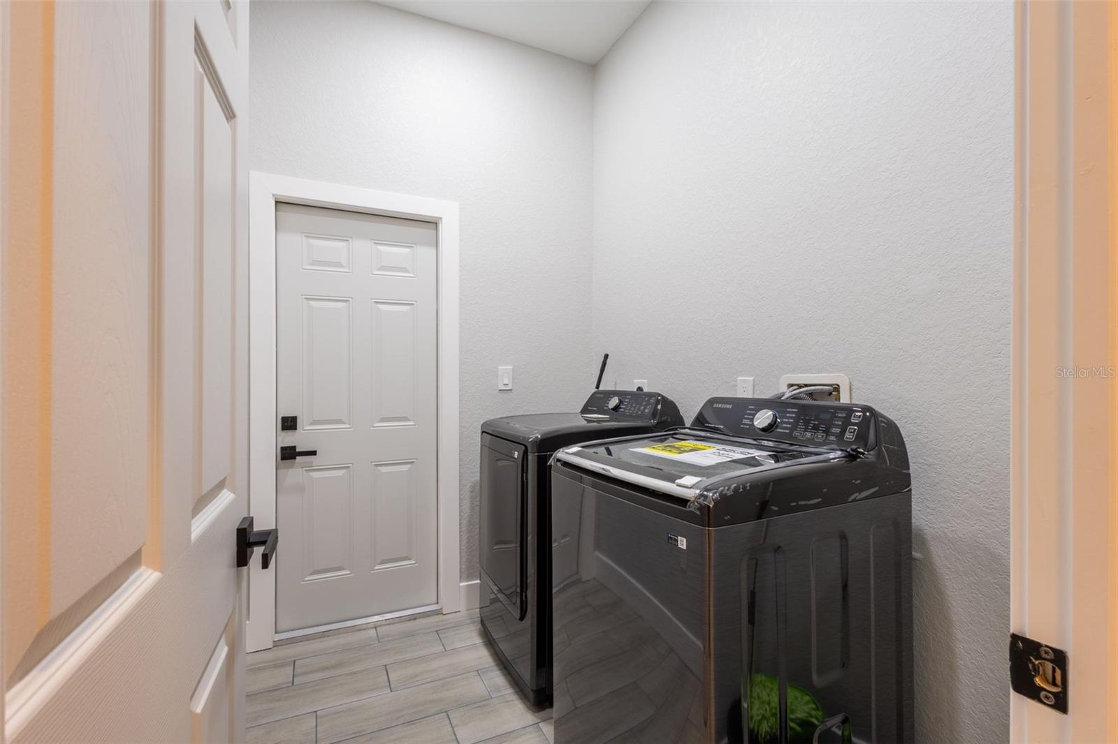 SUNSHINE RANCHES #2 - Residential