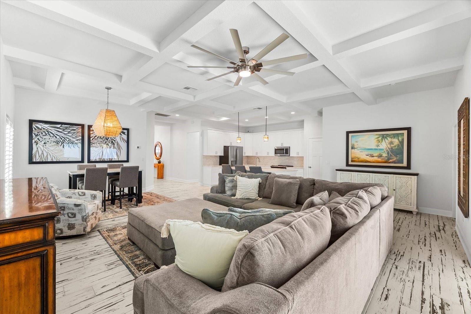 475 CRYSTAL BEACH