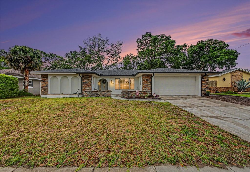 Photo of 1928 South Boulevard, Maitland, FL 32751 (MLS # R4910950)