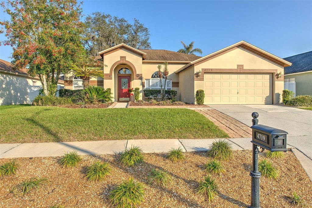 Photo of 4719 Portobello Circle, Valrico, FL 33596 (MLS # TB8479366)
