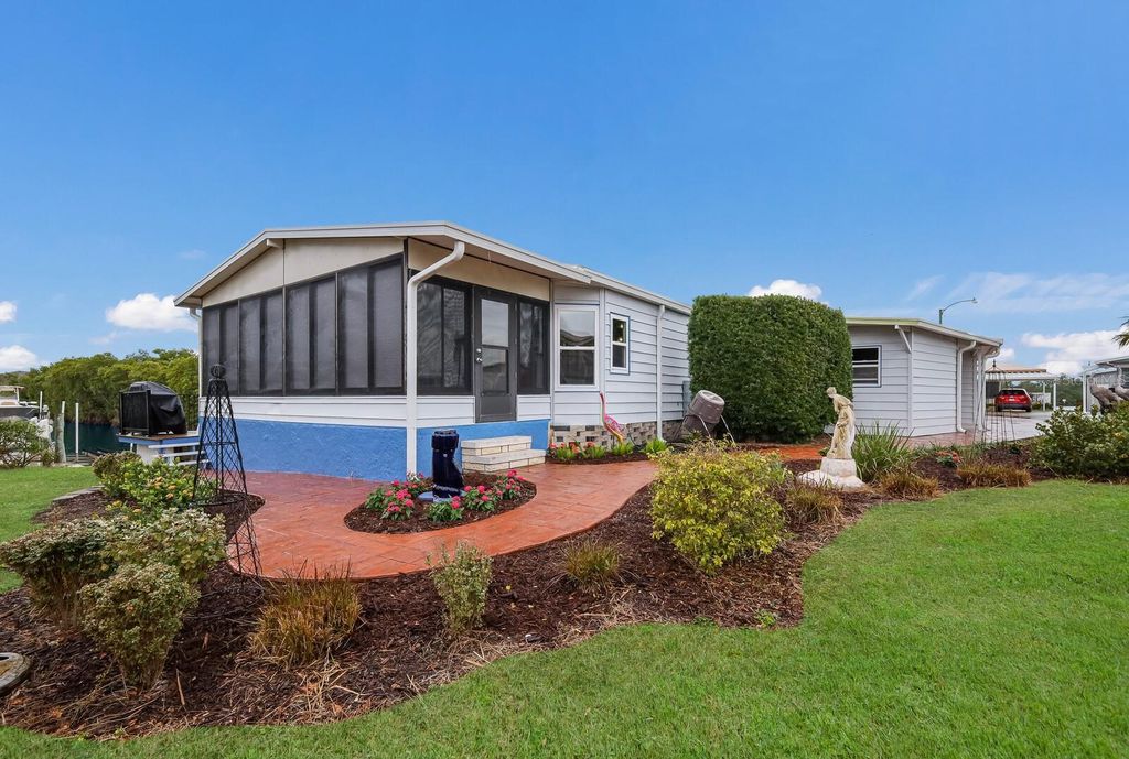 Photo of 381 Bimini Drive, Palmetto, FL 34221 (MLS # A4594680)