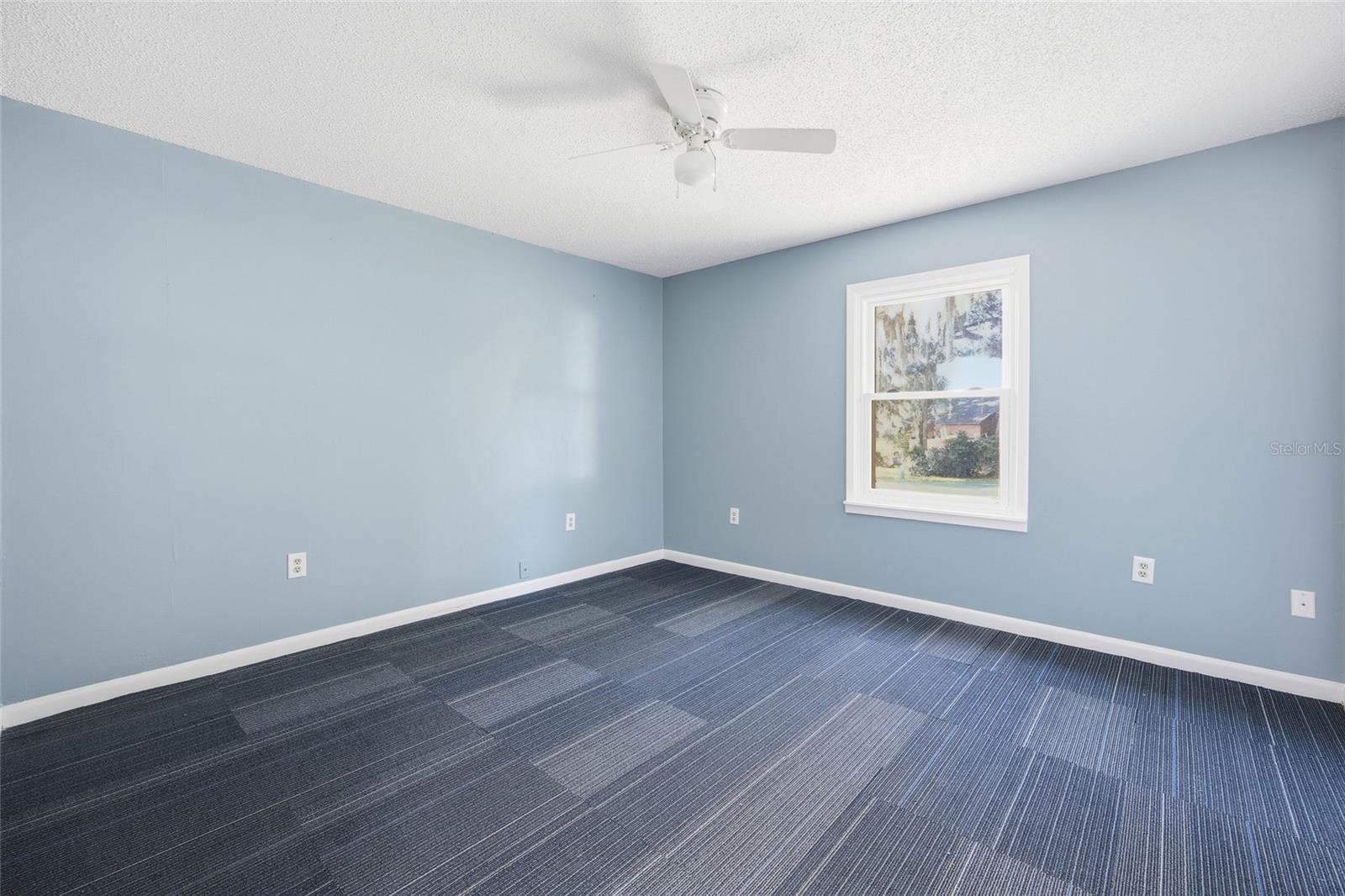 ROLLING HILLS MANOR - Residential