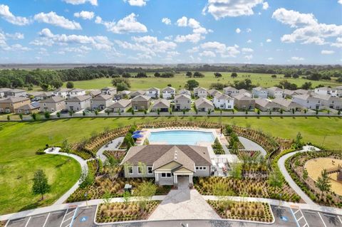 A home in WIMAUMA