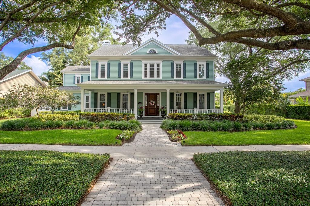 Photo of 3126 W Oaklyn Avenue, Tampa, FL 33609 (MLS # TB8507740)