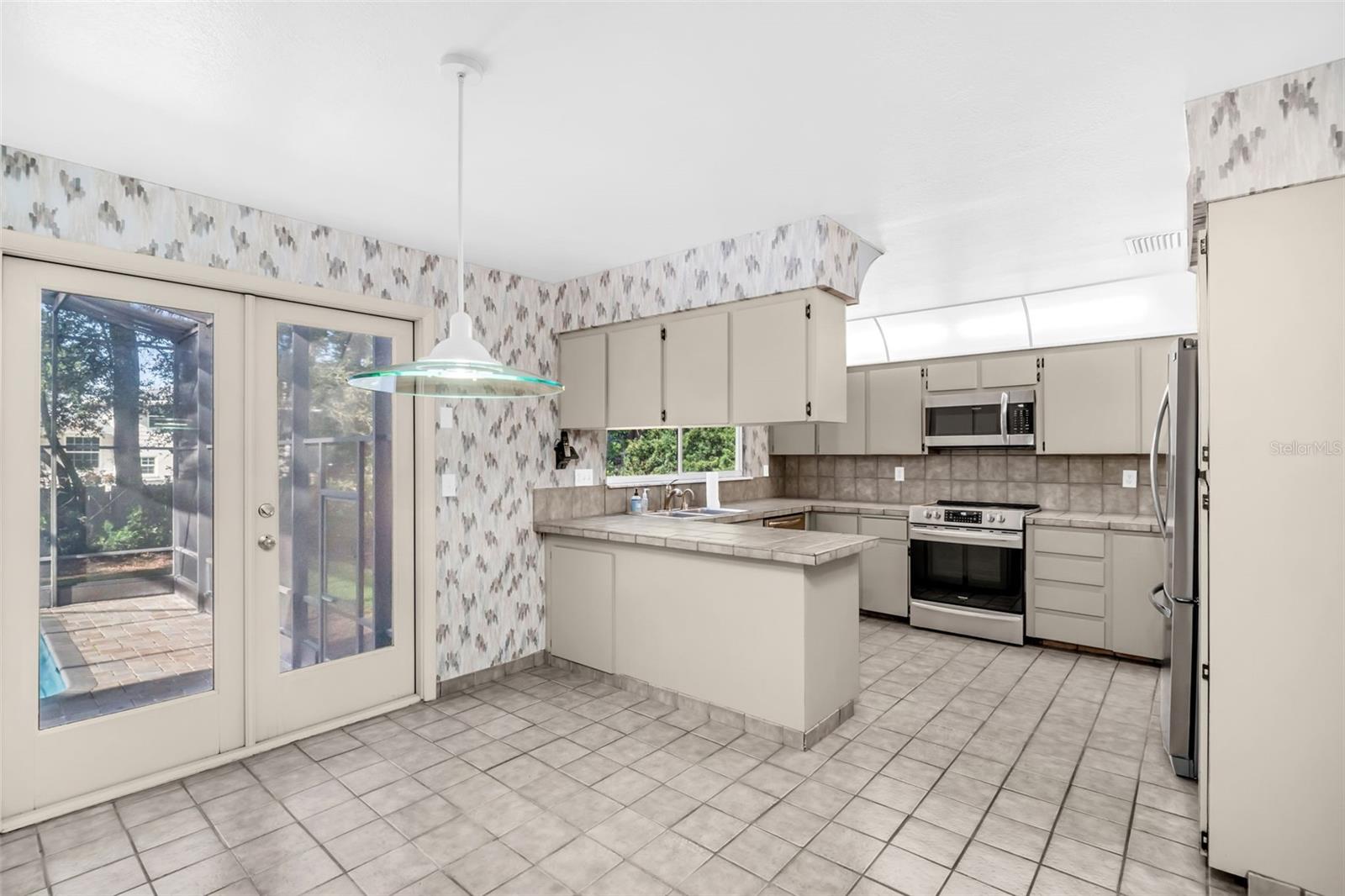 WHISPERING PINES FOREST 5TH ADD - Residential