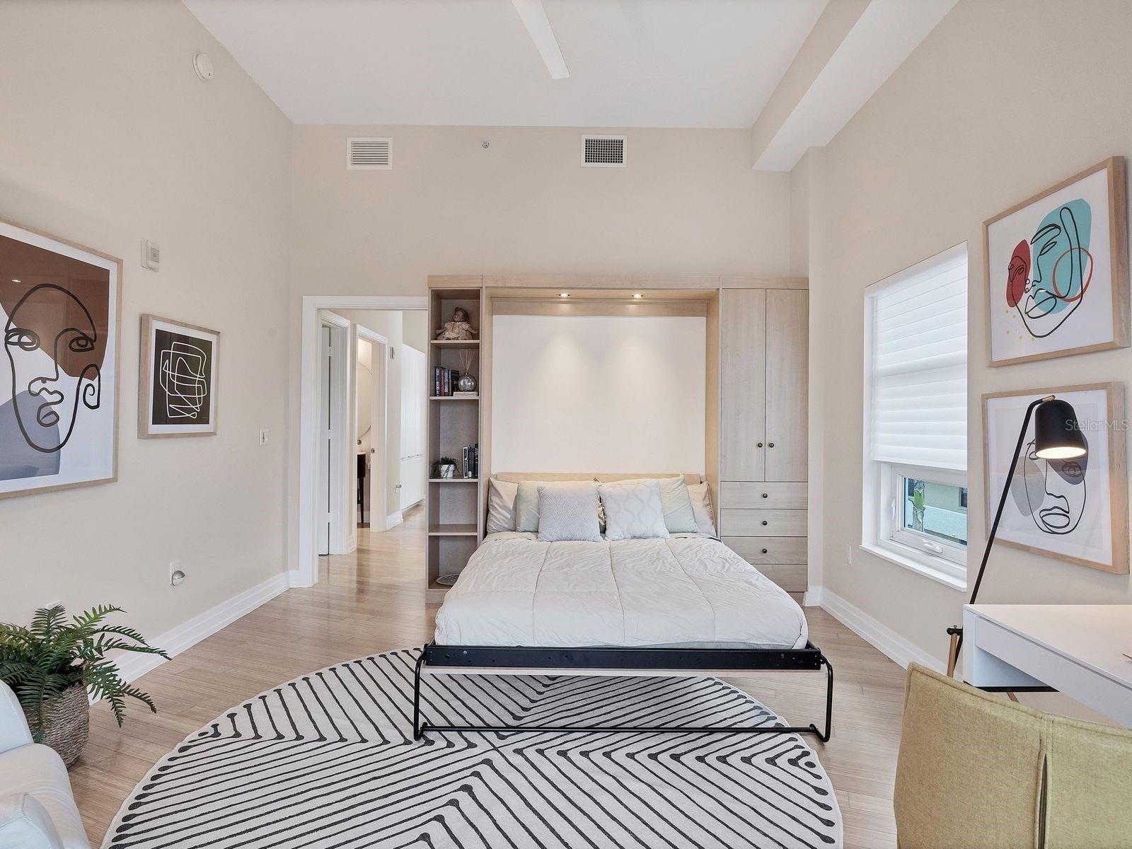 CRESCENT SIESTA KEY - Residential