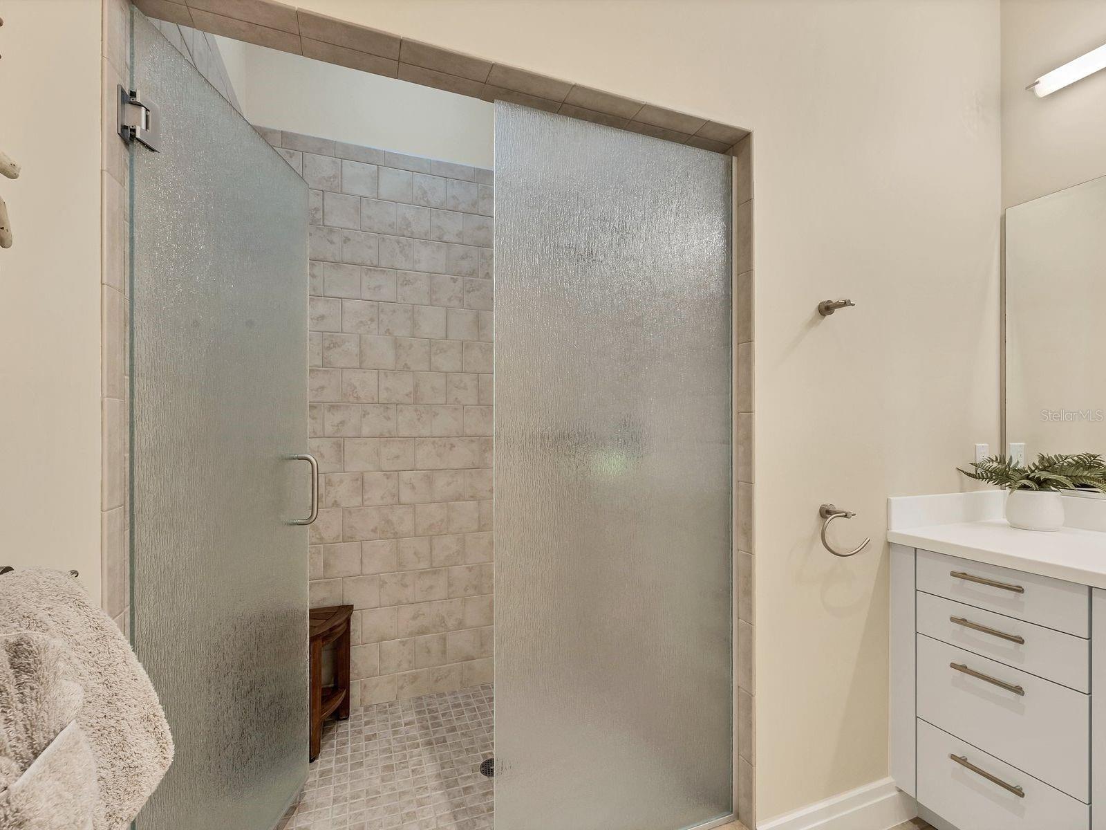 CRESCENT SIESTA KEY - Residential