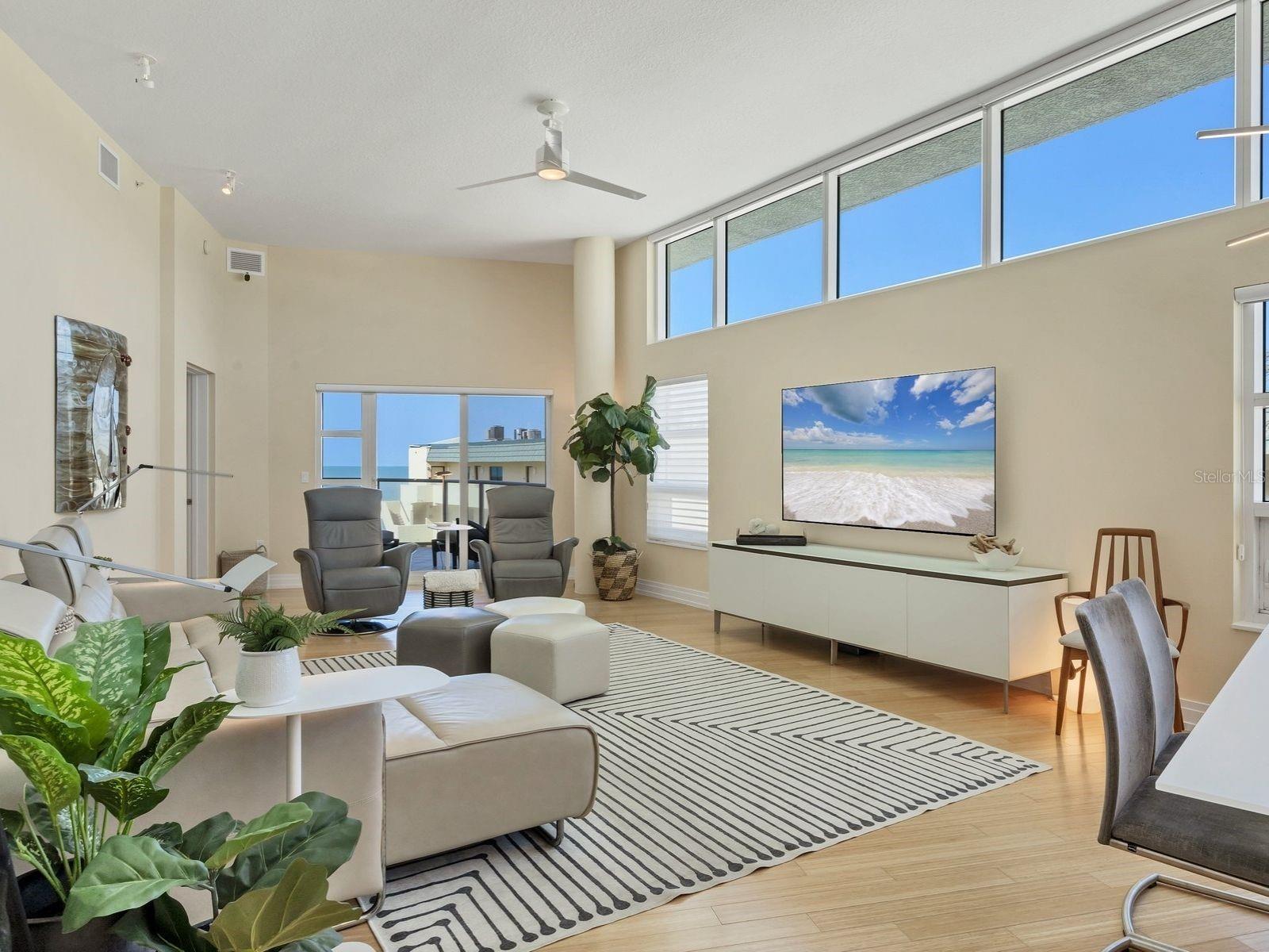 CRESCENT SIESTA KEY - Residential