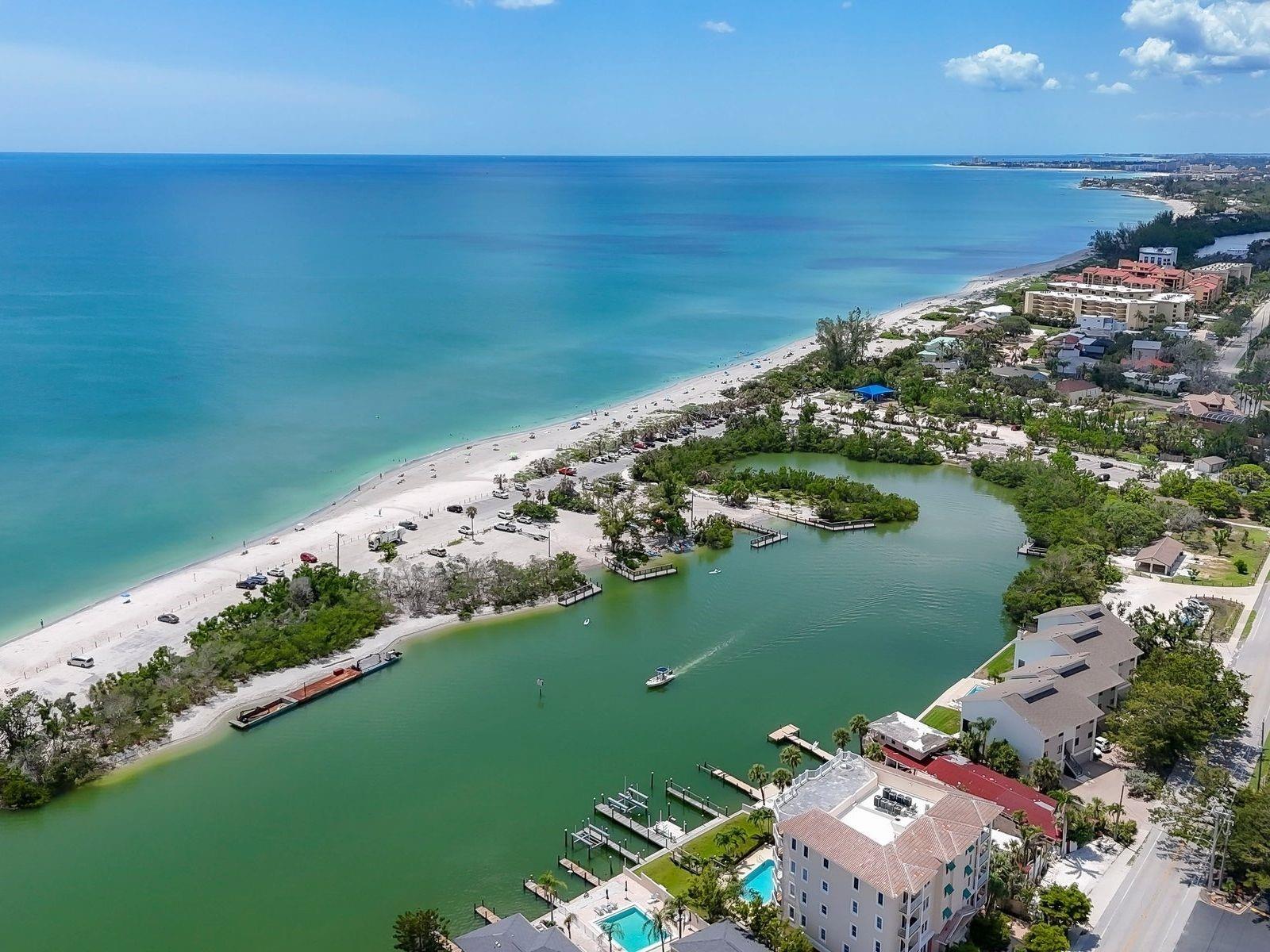 CRESCENT SIESTA KEY - Residential